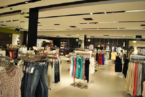 红河商场里的店面怎么装修？